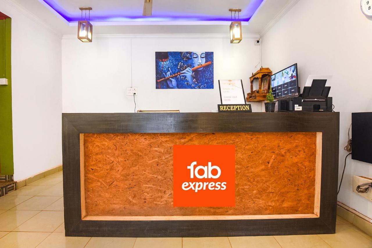 Fabexpress The Voyage Otel Morjim Dış mekan fotoğraf